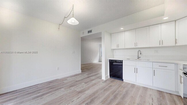 Foto del edificio - 8420 SW 133rd Avenue Rd
