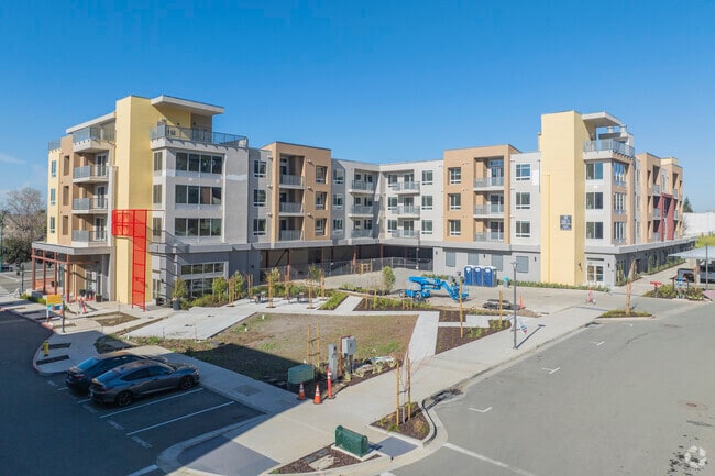 Hayview at Somi