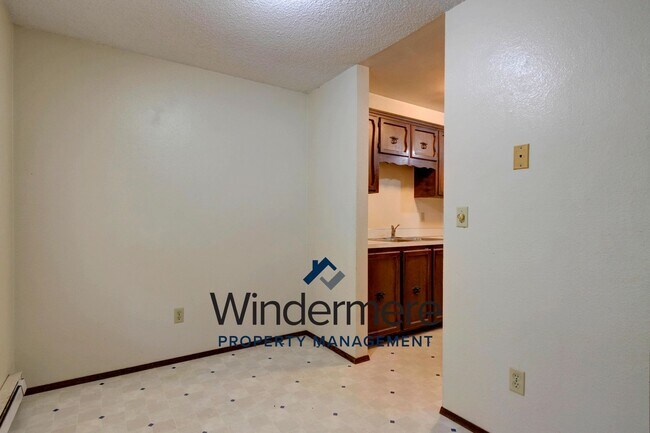 Building Photo - 1508: 4185 Cabrini Ct
