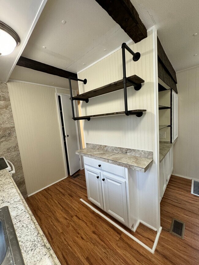 Foto del edificio - 1768 Pitch Landing Rd