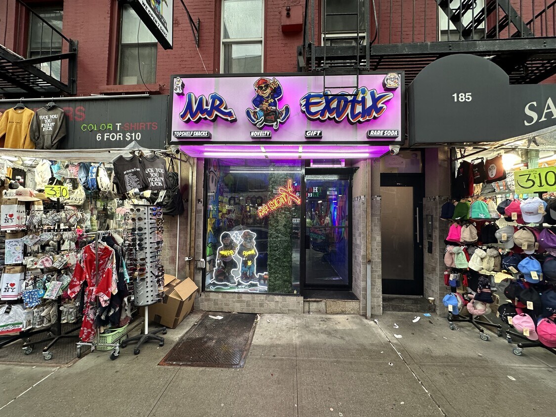 Primary Photo - 185 Hester St