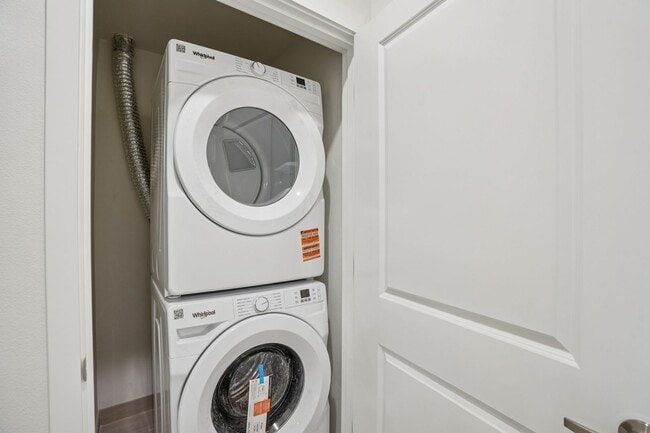 Interior Photo - Hazel 78