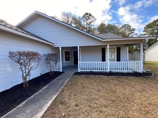 Foto del edificio - 118 Hydrangea Rd