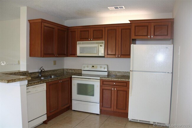 Foto del edificio - 11462 NW 43rd St