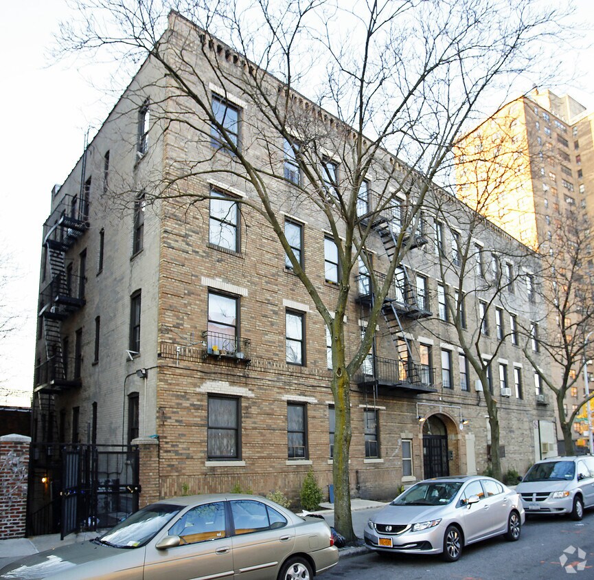 Foto del edificio - 1671 Bedford Ave