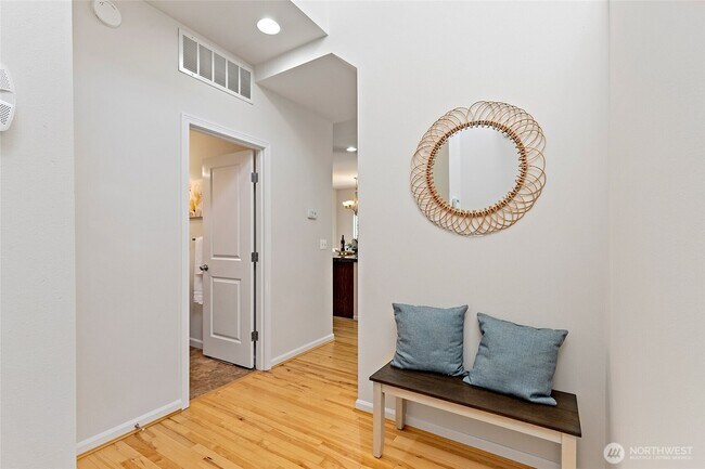 Foto del edificio - 416 124th St SE