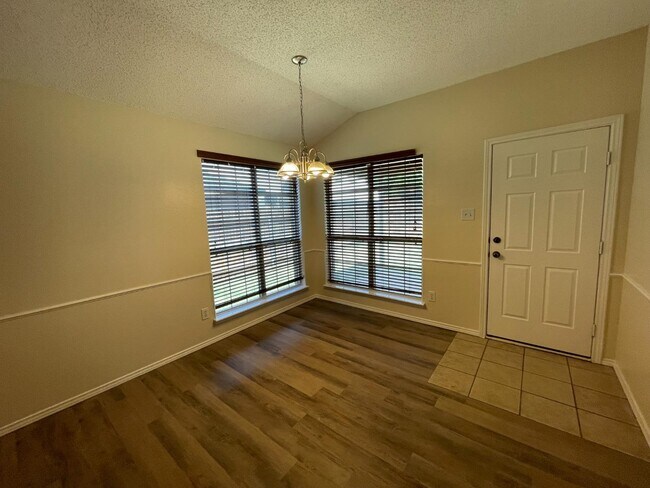 Foto del edificio - 1605 Kirby Ave