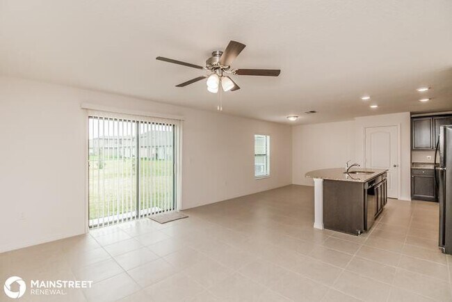 Foto del edificio - 6547 Baikal Pl, Lakeland, FL 33805
