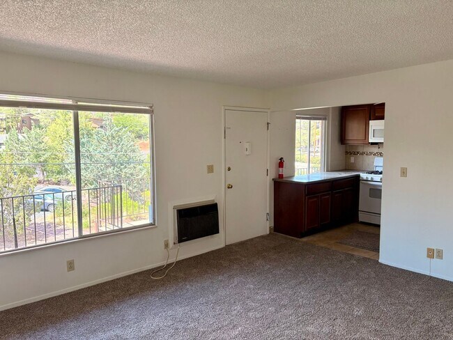 Foto del edificio - APARTMENT:  APPLE TREE SQUARE APARTMENTS-UPTOWN SEDONA