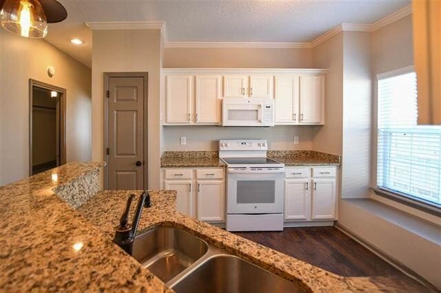 Building Photo - 101 Bridle Trace Ln