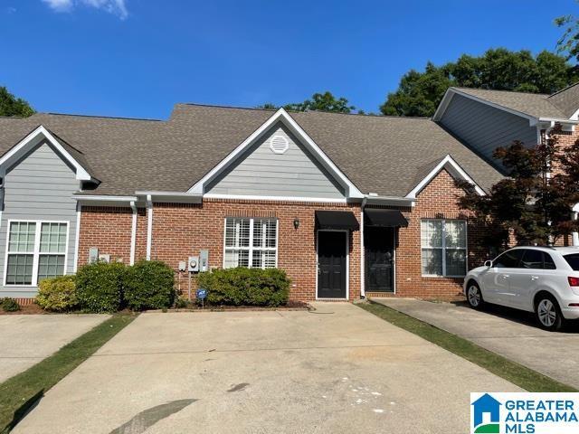 Foto principal - 3013 Oaks Dr
