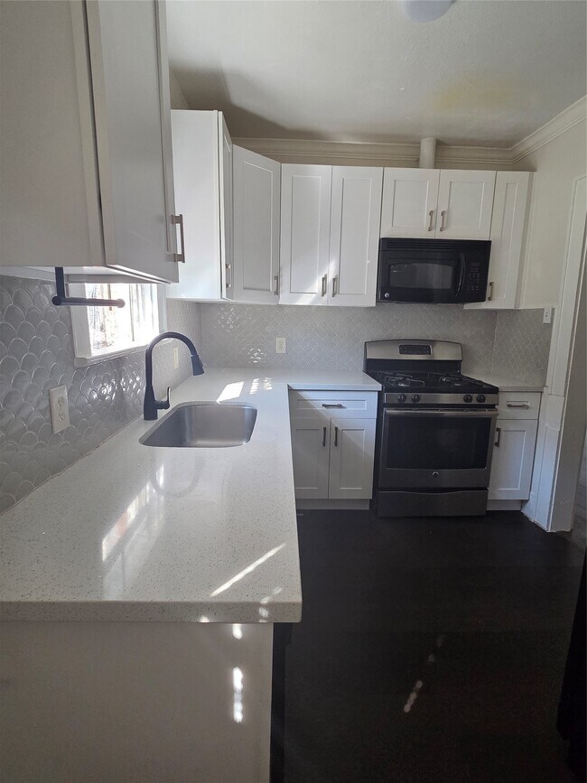 Foto del edificio - 114 Canton St