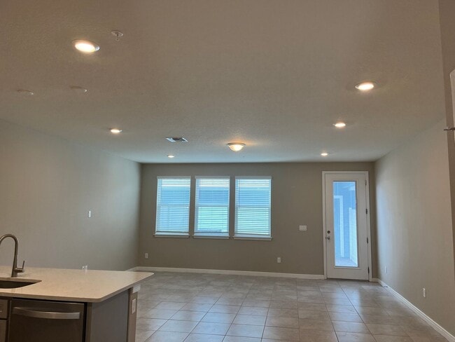 Building Photo - 14238 Sapelo Beach Dr