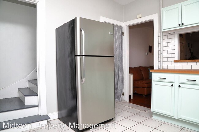 Foto del edificio - 5 br, 2.5 bath House - 2425 N 2nd St