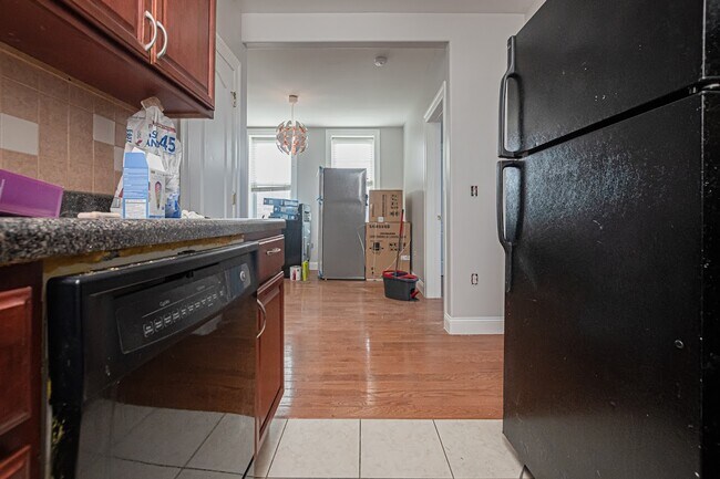 Building Photo - 5111 Palisade Ave