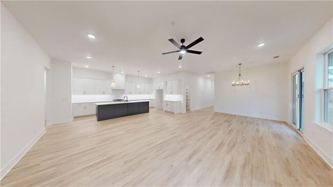Building Photo - 2329 S 31st St