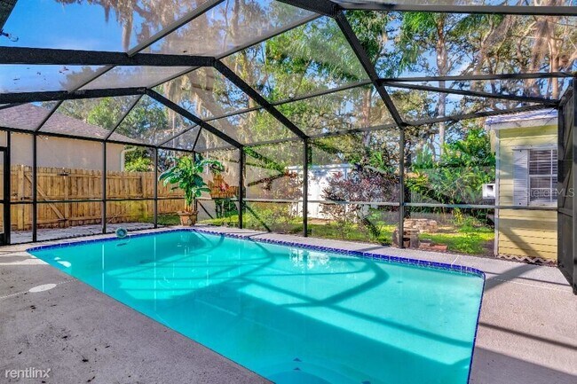 Building Photo - 2 br, 1 bath House - 295 13Th Avenue N