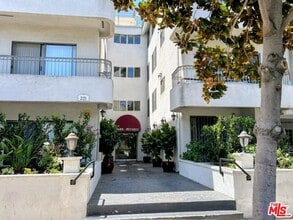 Building Photo - 221 S Gale Dr