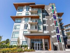 Building Photo - 1728 Gilmore Ave