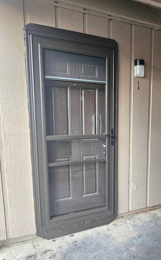 Foto del edificio - 615 Carter Ln