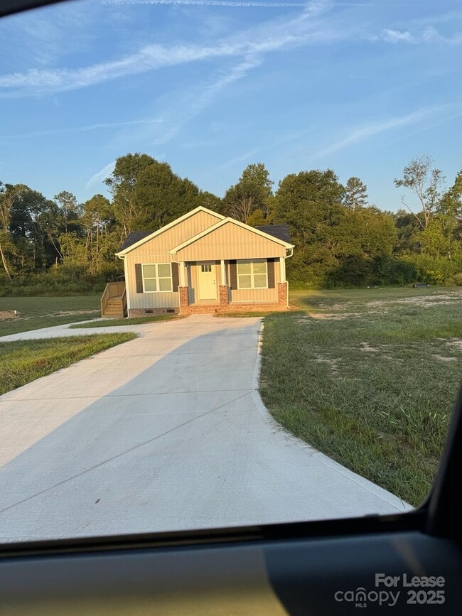 Building Photo - 113 Keeter St