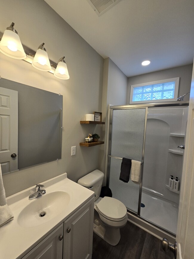 Foto del edificio - 328 Thompson St