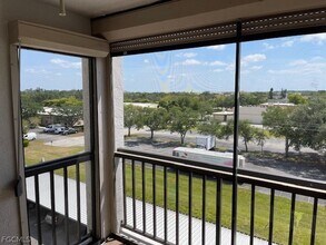 Building Photo - 2121 Collier Ave