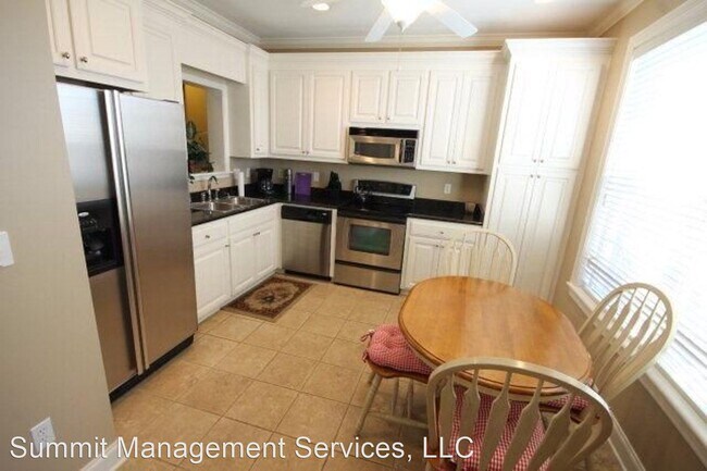 Building Photo - 3 br, 3.5 bath House - 105 PR 3085
