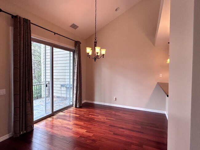 Foto del edificio - 27111 Sugar Pine Dr