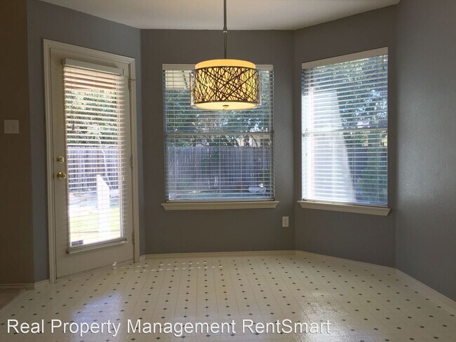 Foto del edificio - 3 br, 2 bath House - 3557 Rock Shelf Lane