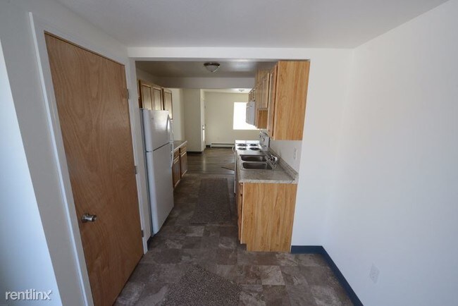 Building Photo - 2 br, 1 bath Apartment - 1147 6th Ave