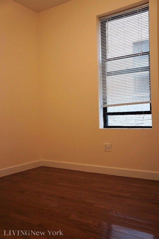 Building Photo - 1512 Amsterdam Ave