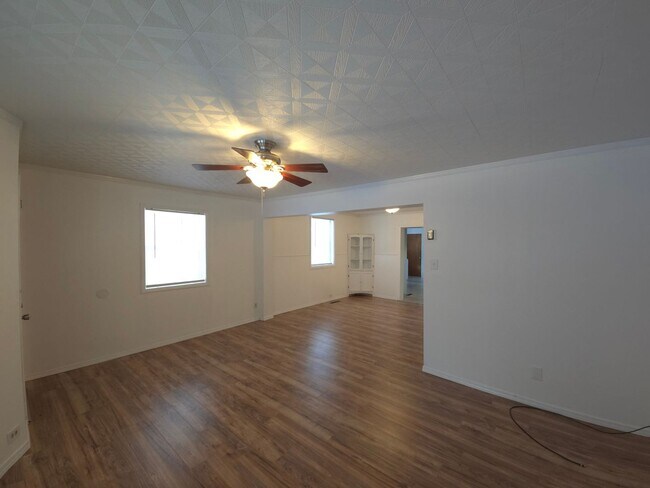 Foto del edificio - Nice house with a huge garage