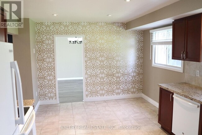 Building Photo - 148 Allanhurst Dr