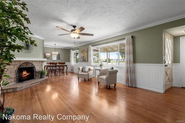 Building Photo - 7 br, 4 bath House - 837 E Adams Ave