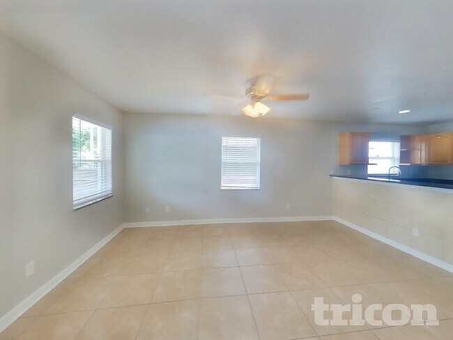 Foto del edificio - 8014 N 14th St