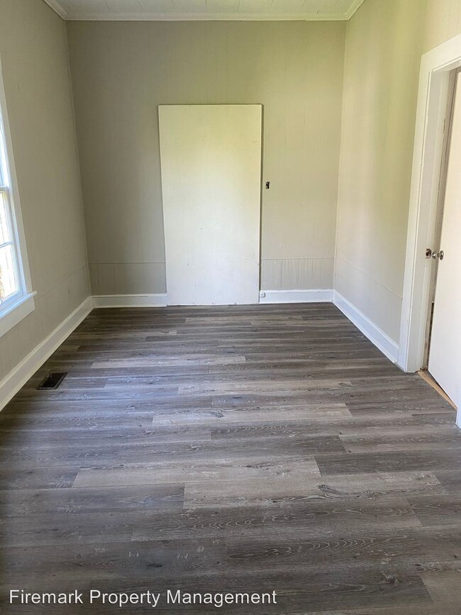 Building Photo - 2 br, 1 bath House - 408 Maple Street