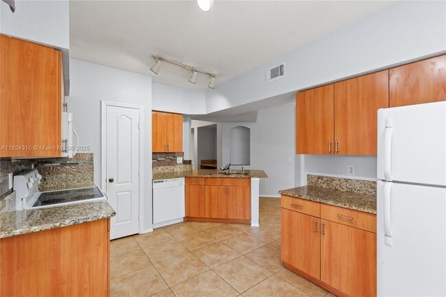 Building Photo - 1309 Belmont Pl