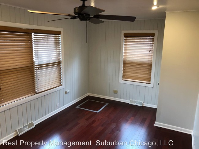 Building Photo - 3 br, 2 bath House - 324 S Ela Rd