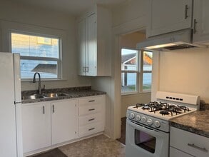 Building Photo - 2015 I St