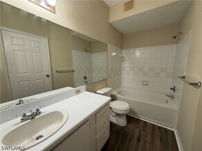Building Photo - 11530 Villa Grand