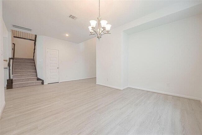 Foto del edificio - 3111 Trishelle Ct