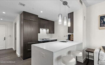 Building Photo - 15 Morris Ave