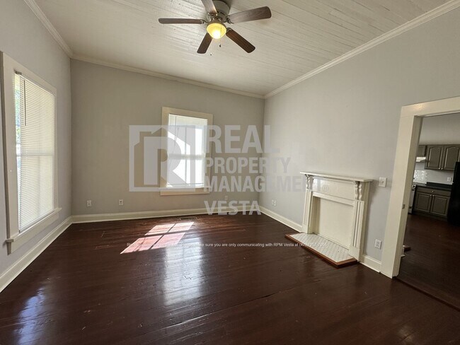 Foto del edificio - 1227 Calhoun St