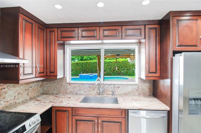 Foto del edificio - 11645 NE 20th Dr