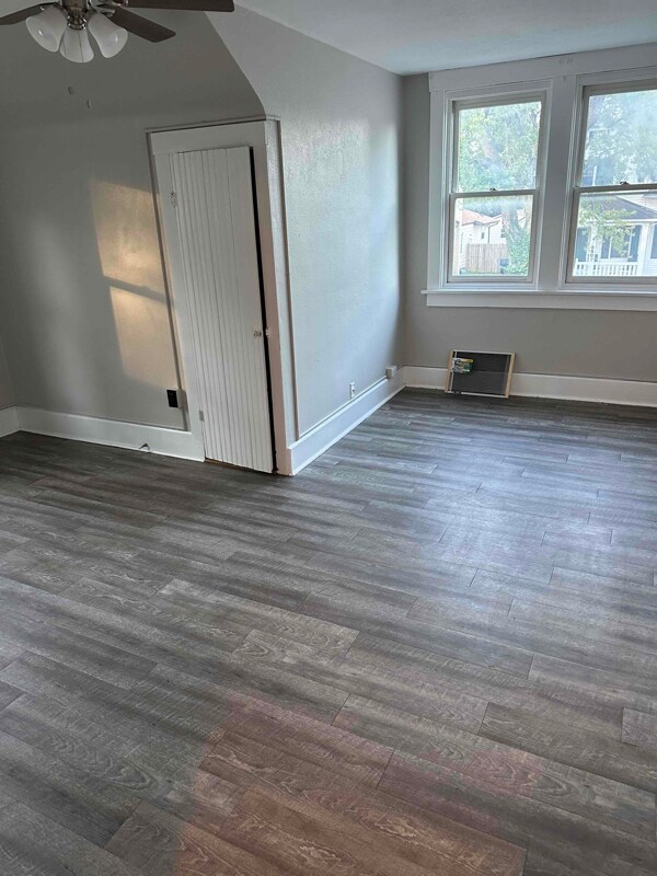 Foto del edificio - 3402 W A St