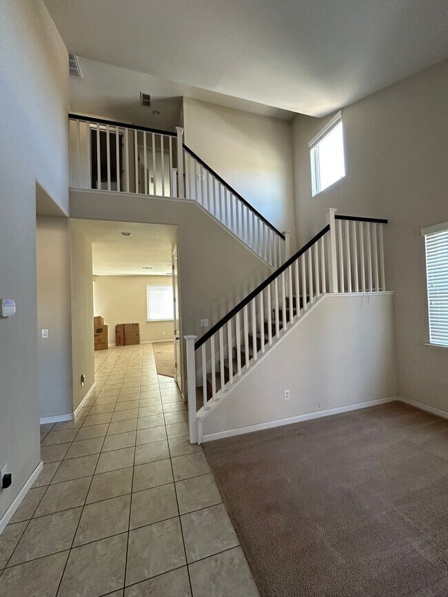 Foto del edificio - Garibaldi Ranch beautiful 4bedroom 3 full ...