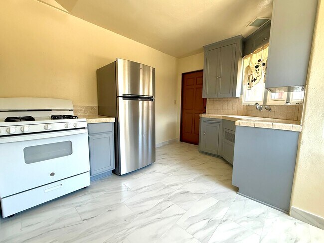 Foto del edificio - 2687 Reynard Way