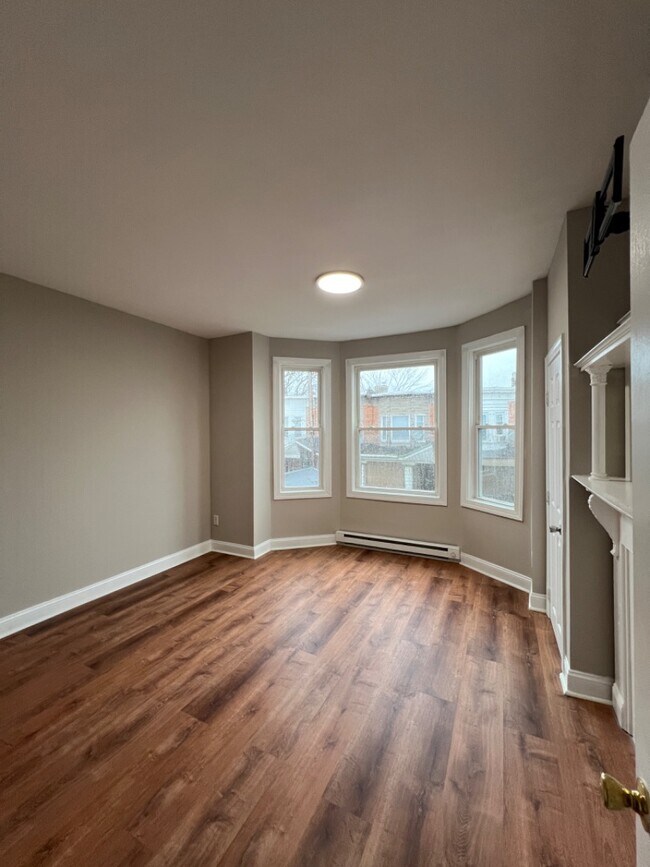 Foto del edificio - 1312 N Alden St
