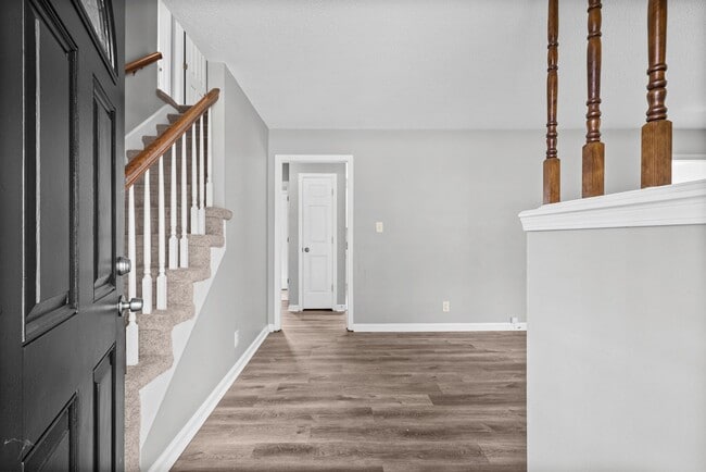 Building Photo - 718 Jace Dr